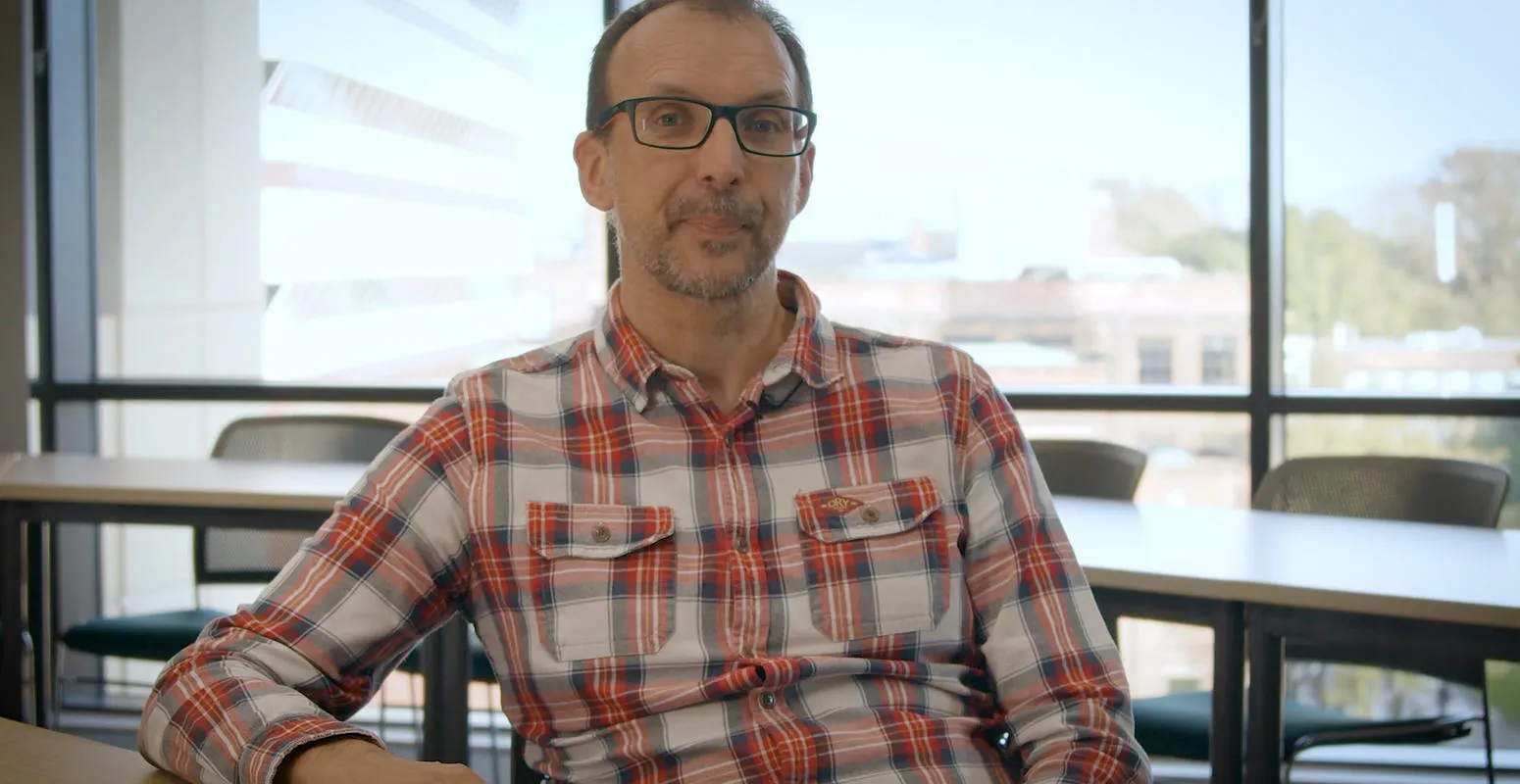 Dr Stuart McLelland